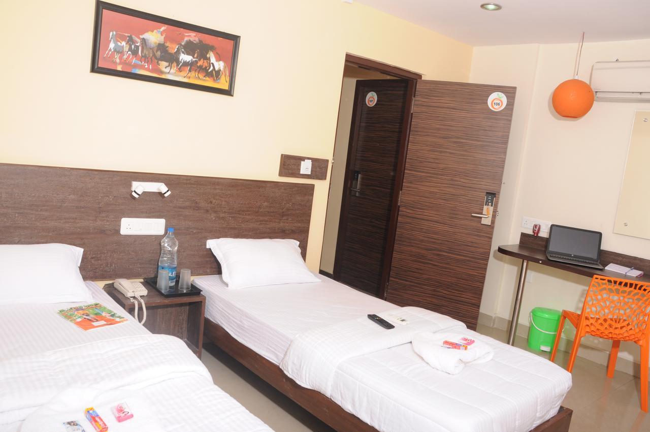 Hotel Orangeinn Omr Perungudi Csennai Kültér fotó