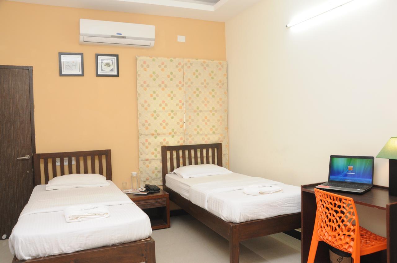 Hotel Orangeinn Omr Perungudi Csennai Kültér fotó